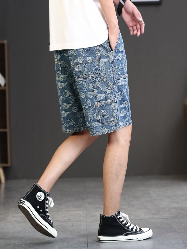 Men Paisley Print Denim Shorts