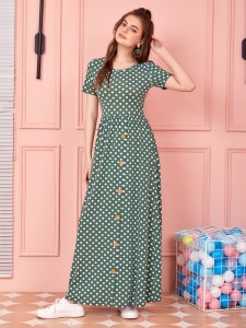 Knitted sleeveless dress with front buttons