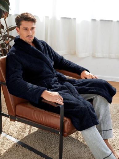 Men Solid Dual Pocket Front Belted Flannel Bathrobe