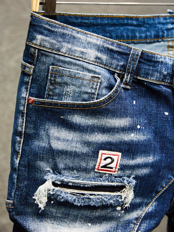 Men Letter Patched Washed Ripped Denim Shorts