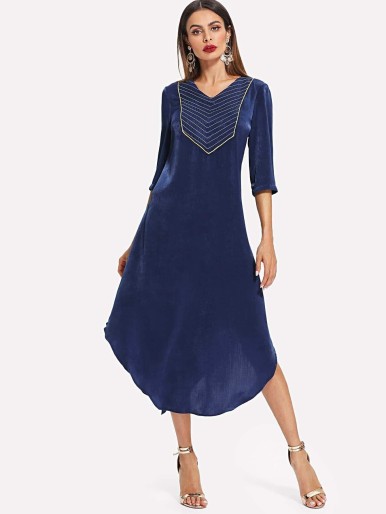 Contrast Tipping Stitched Neck Dress