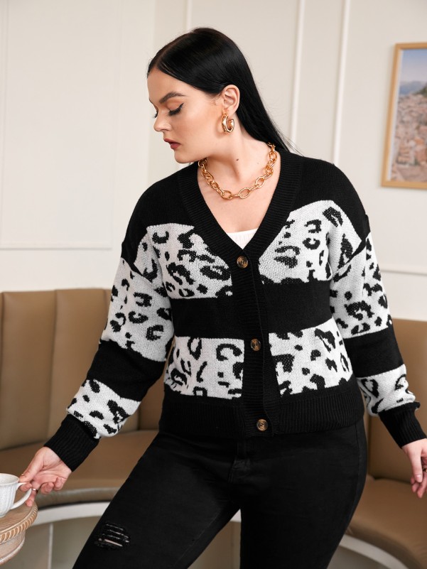 Plus Graphic Pattern Drop Shoulder Cardigan