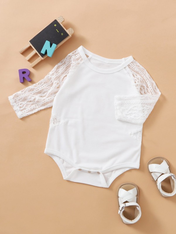 Baby Girl Lace Sleeve Bodysuit