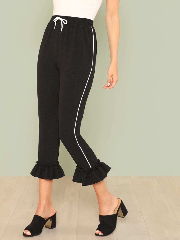 Ruffle Hem High Waist Capri Pants In BLACK