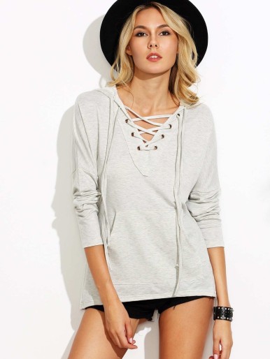 Sweatshirt with lace store up front