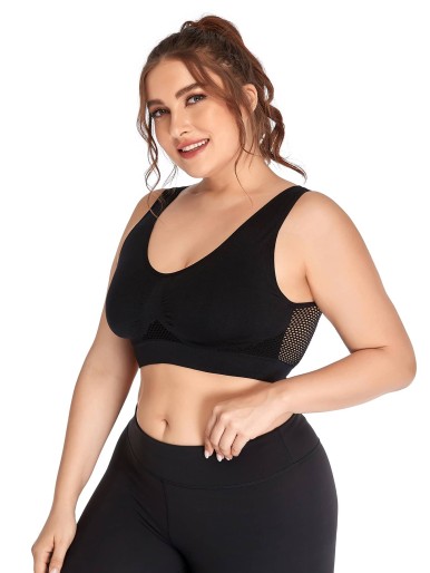 Plus Contrast Fishnet Medium Support Sports Bra