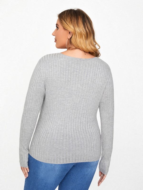 Plus Solid Scoop Neck Sweater