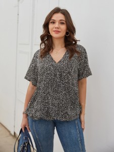 Plus V-neck Allover Print Blouse