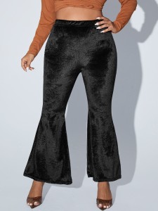 Plus Solid Flare Leg Velvet Pants