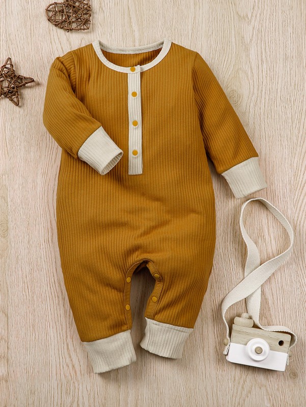 Baby 1pc Contrast Trim Button Half Jumpsuit