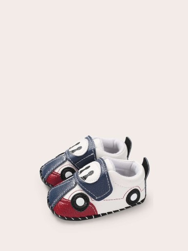 حذاء مسطح بتصميم سيارة للأولاد من الأولاد بشريط فيلكرو
