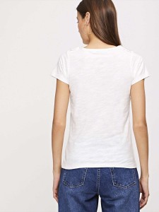 Solid Buttoned Shoulder Tee