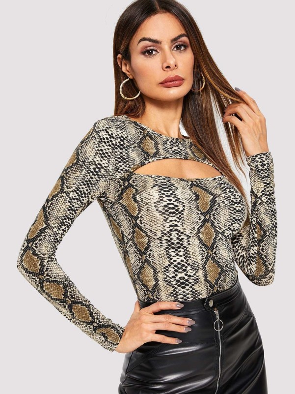 Slim Fitted Snake Print Cutout Tee