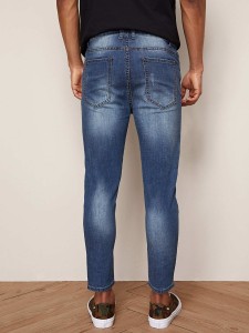 Men Button Waist Ripped Washed Jeans