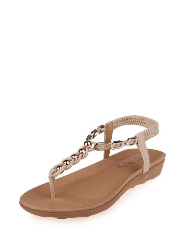 Brown sandal with chain