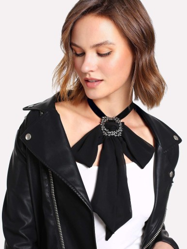 Metal Flower Detail Bow Choker