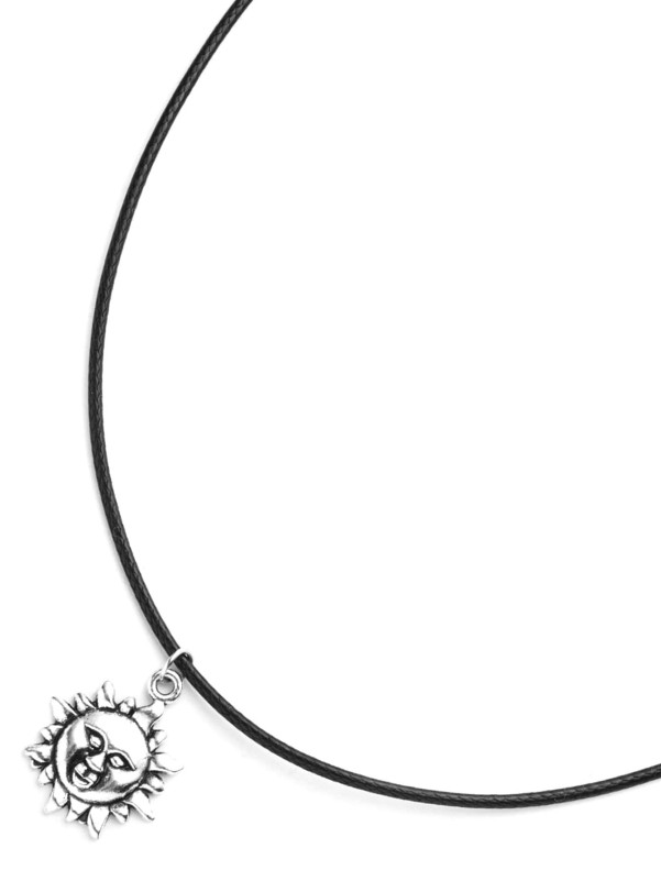 Black Sunflower-shaped Pendant Necklace