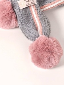 Toddler Girls Fluffy Pom Pom Decor Scarf