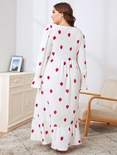 SHEIN Plus Strawberry Print Lace Detail Nightdress