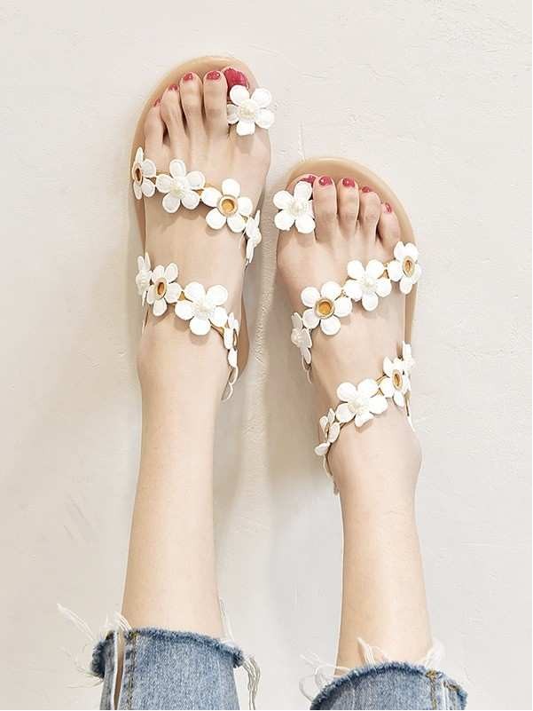 Floral Decor Toe Ring Sandals
