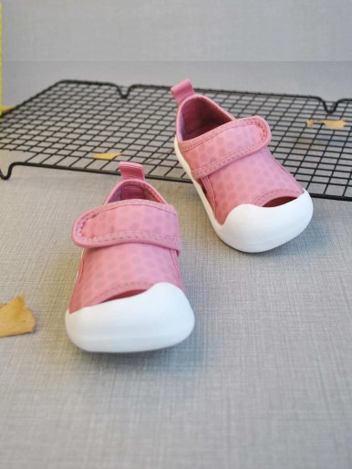 Toddler Girls Cut Out Velcro Strap Sandals