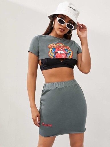 Graphic Print Crop Tee Without Bra & Skirt