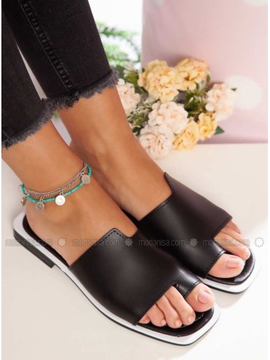 Black Black Sandal Slippers