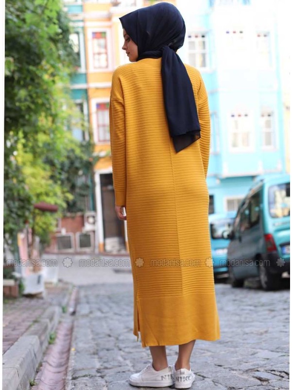 Mustard Unlined Crew neck Acrylic Knit Dresses