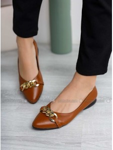 Tan Flat Flat Shoes