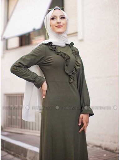 Crew Neck Unlined Modest Abaya - a perfect blend of fashion and modesty.