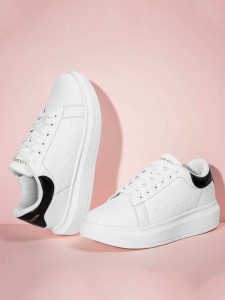 Minimalist Lace-up Front Low Top Skate Shoes