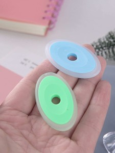 2pcs Random Color Oval Eraser