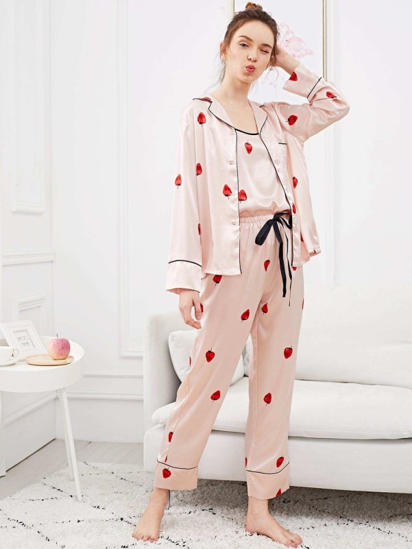 7pcs Strawberry Print Cami Pajama Set With Shirt