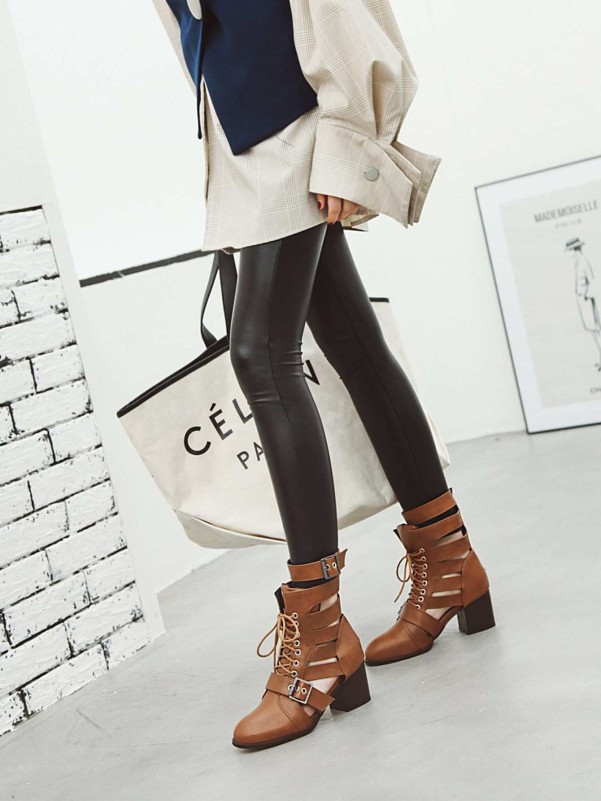 Buckle Decor Lace-up Front Chunky Heeled Boots