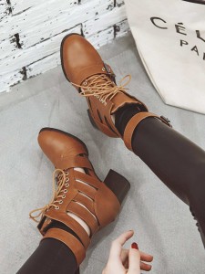 Buckle Decor Lace-up Front Chunky Heeled Boots