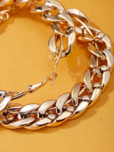 Chain Design Hoop Earrings