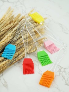 Clear Handle Silicone Oil Brush