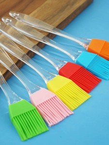 Clear Handle Silicone Oil Brush