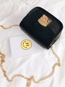 Buckle Decarated Flap Chain Bag