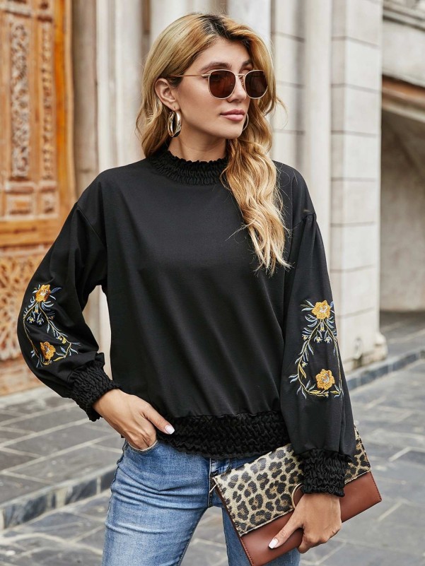 Embroidered Flower Shirred Detail Pullover