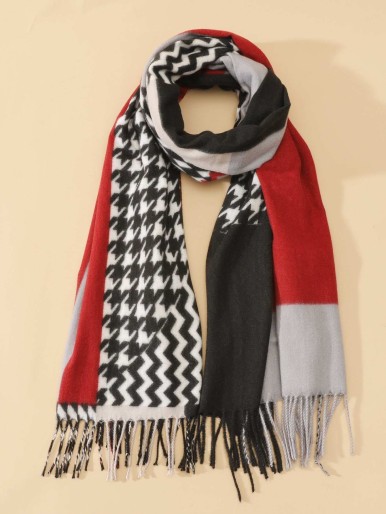 Fringe Hem Houndstooth Scarf