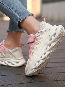 Girls Mesh Panel Hook-and-loop Fastener Strap Sneakers