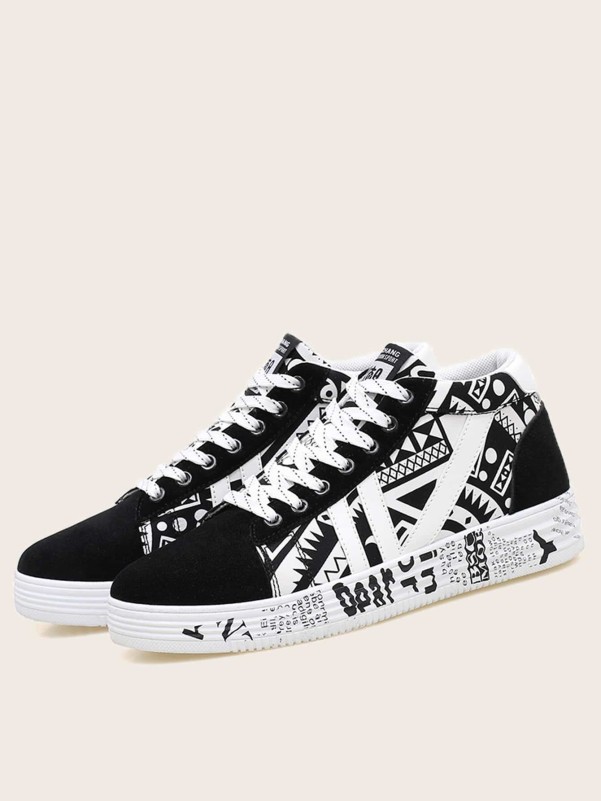 Graffiti Print Skate Shoes