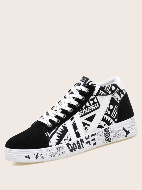 Graffiti Print Skate Shoes