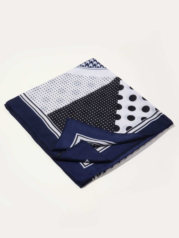 Houndstooth Pattern Scarf