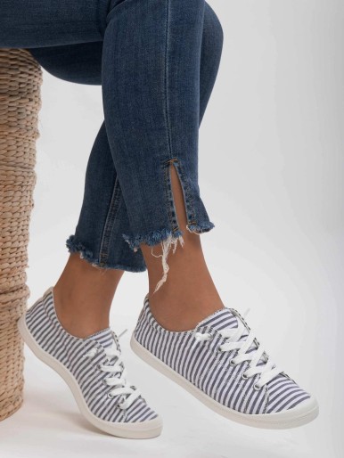 Lace-up Front Striped Graphic Low Top Sneakers