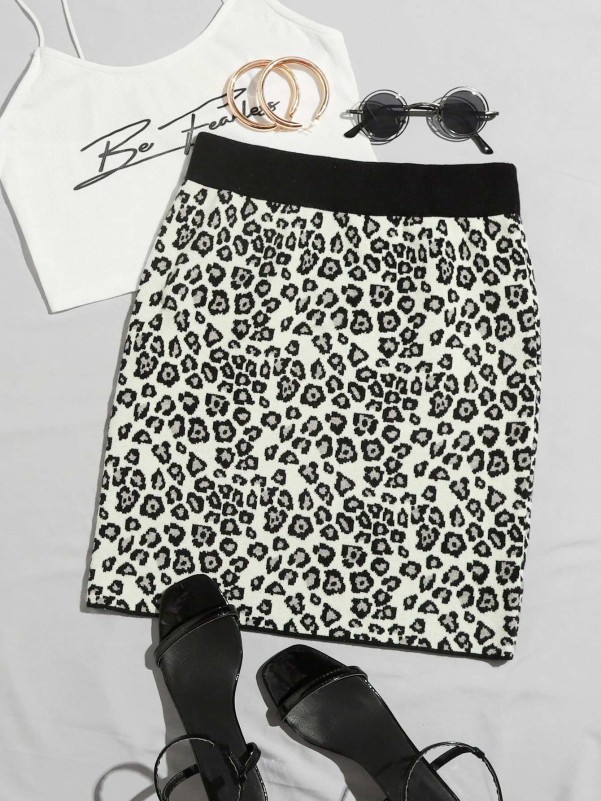 Leopard Pattern Knit Skirt