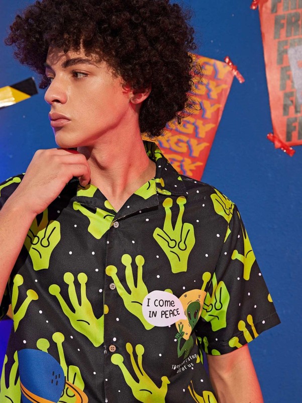 Men Alien & Slogan Graphic Shirt