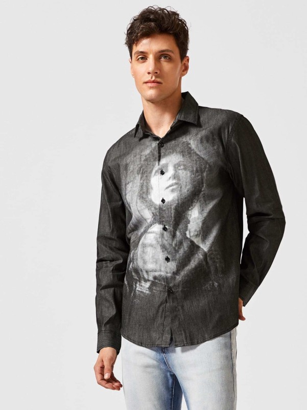 Men Figure Graphic Button Up Denim Shirt