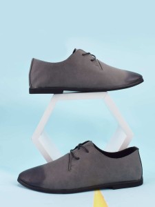 Men Lace-up Front Suede Shoes